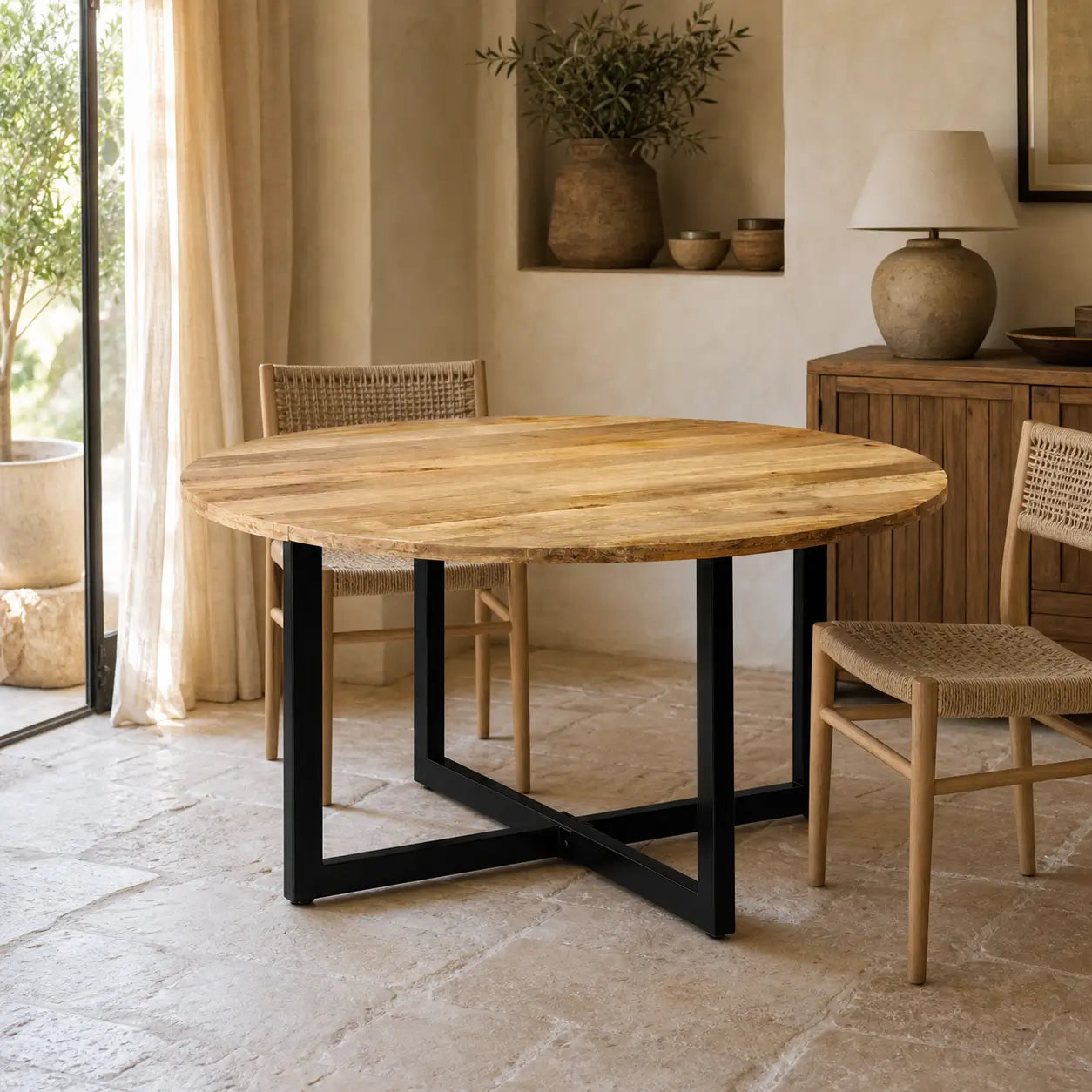 Table à manger ronde en bois de manguier massif Camille